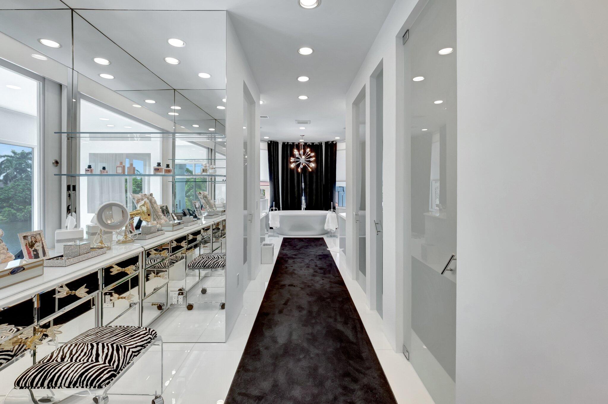 7208 Valencia Drive Boca Raton, FL 33433 - Photo 39 of 73 70-web-or-mls-DSC_5324