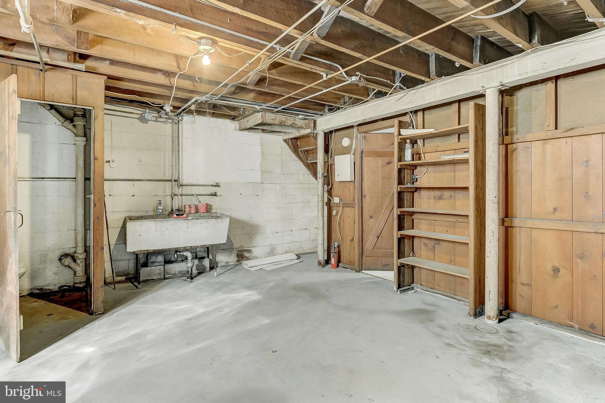 1655 Shadyside Road Baltimore, MD 21218 - Photo 26 of 30 Utility room