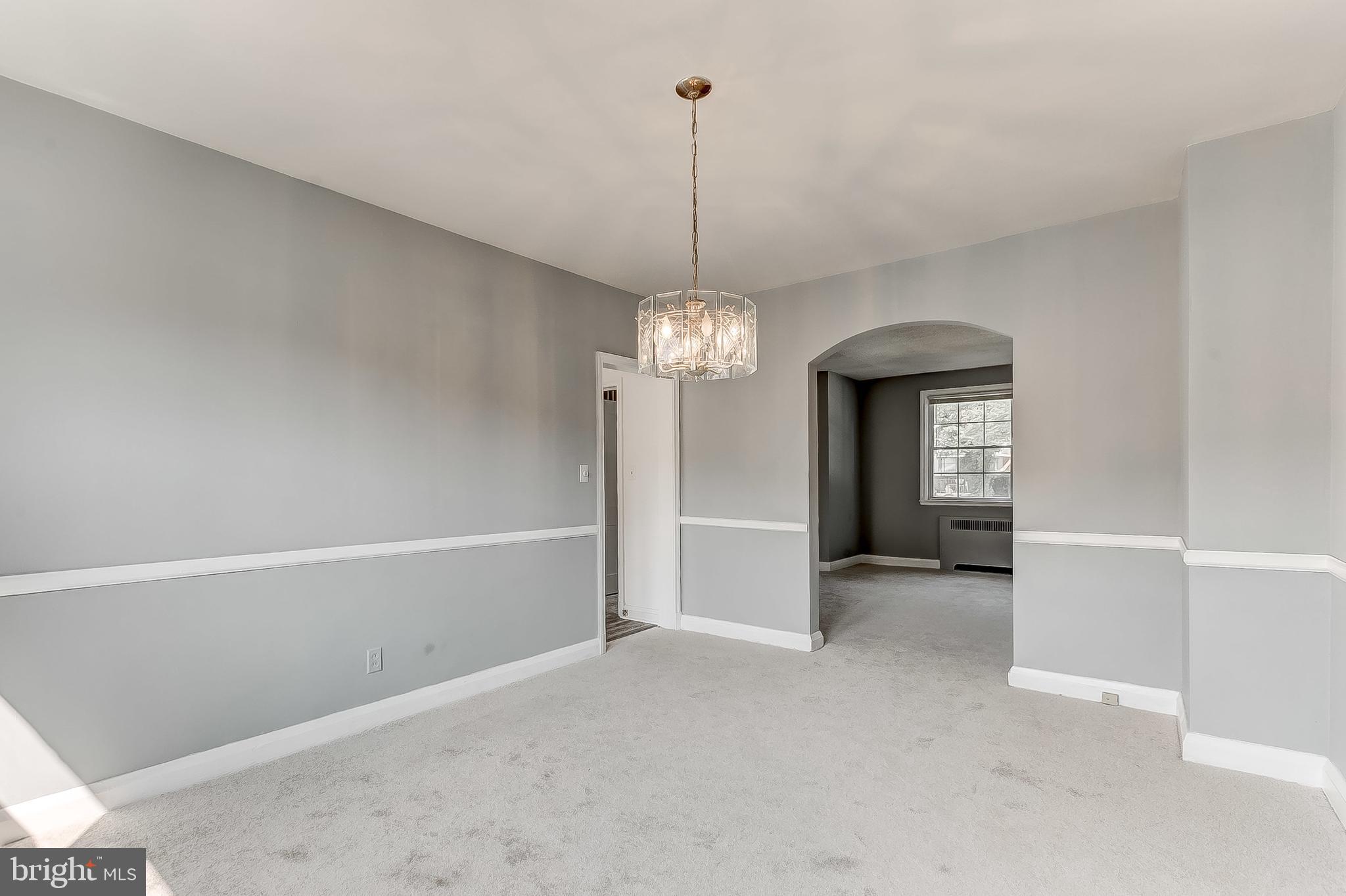 1655 Shadyside Road Baltimore, MD 21218 - Photo 9 of 30 Dining room