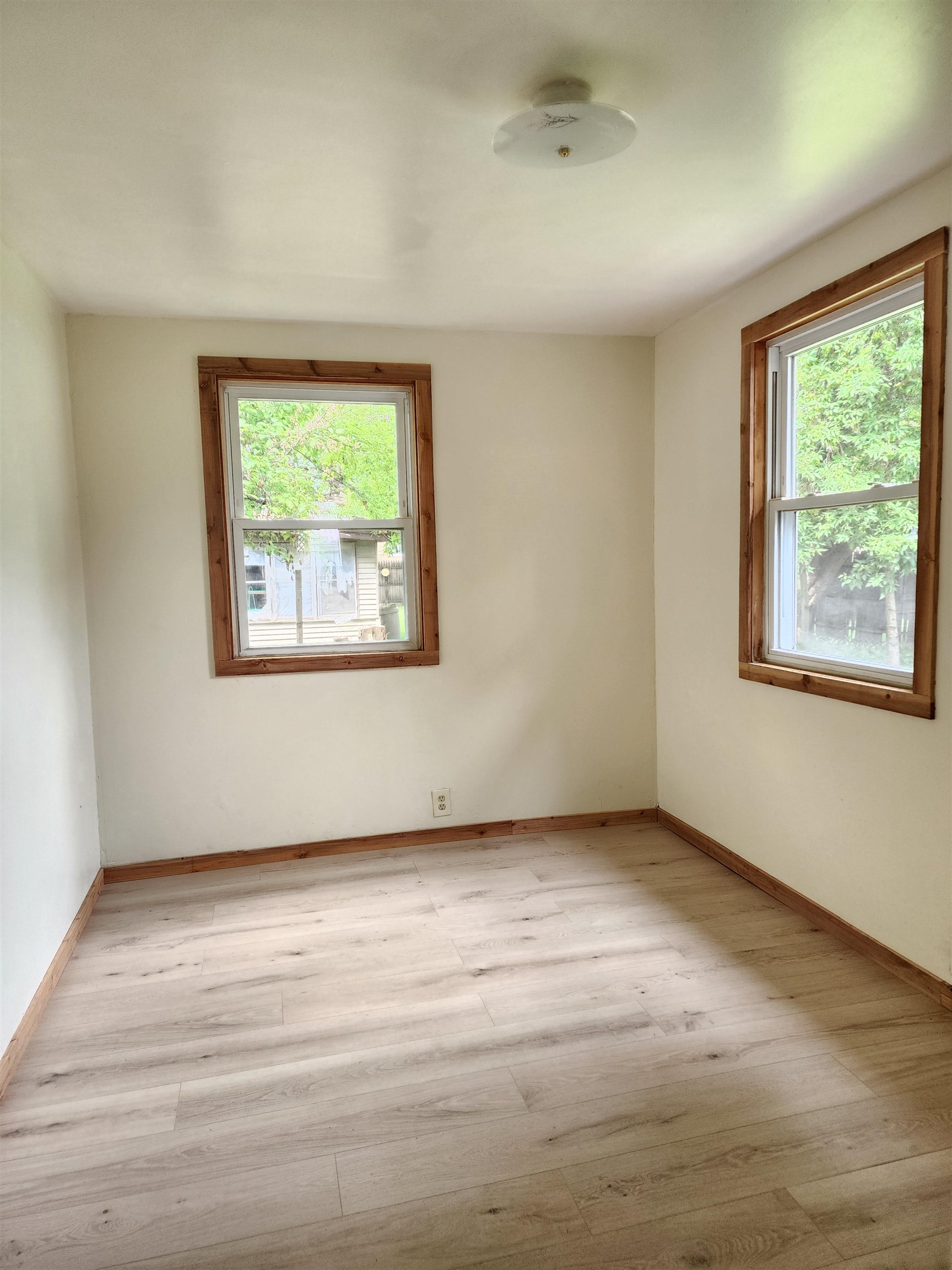 525 Rhodes Street Pinconning, MI 48650 - Photo 6 of 12