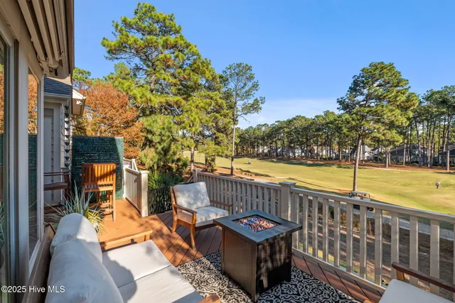 $925,000 | 140 Cochrane Castle Circle, Pinehurst, NC 28374