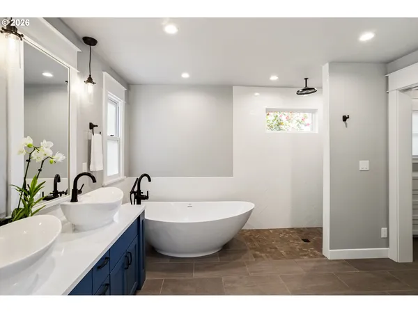 $710,000 | 710 West 11th Avenue, Eugene, OR 97402