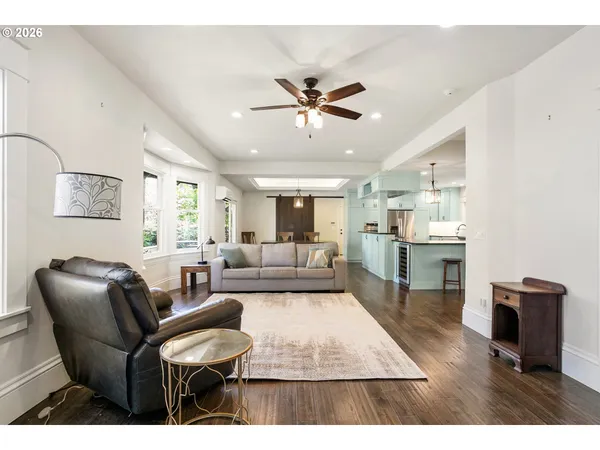 $710,000 | 710 West 11th Avenue, Eugene, OR 97402