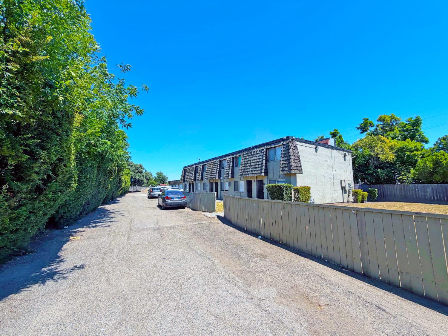 764 East Swain Road Stockton, CA 95207 - Photo 4 of 5