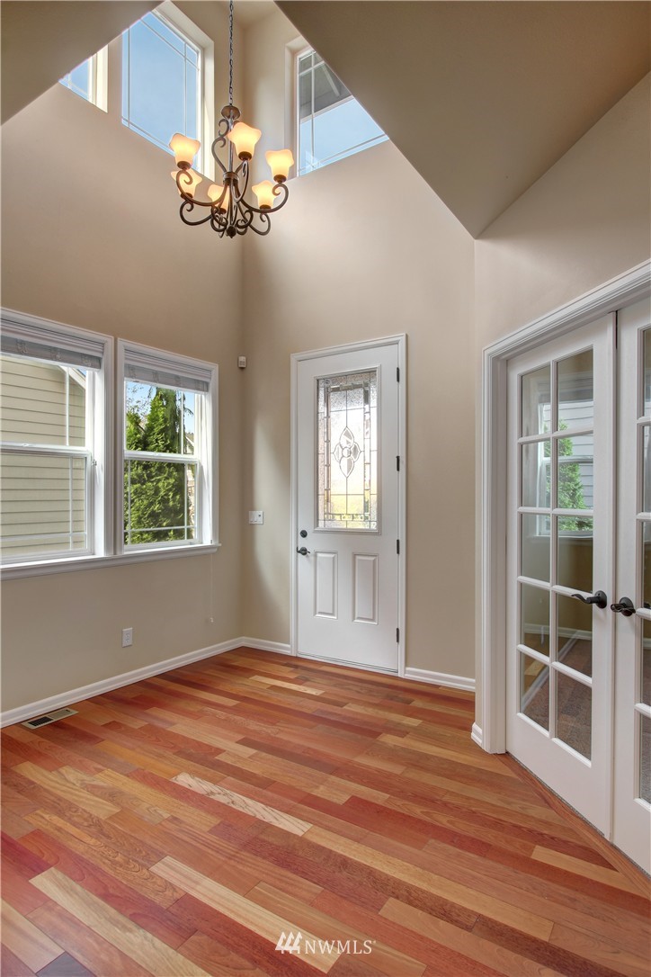 2513 Northeast 21st Street Renton, WA 98056 - Photo 2 of 21
