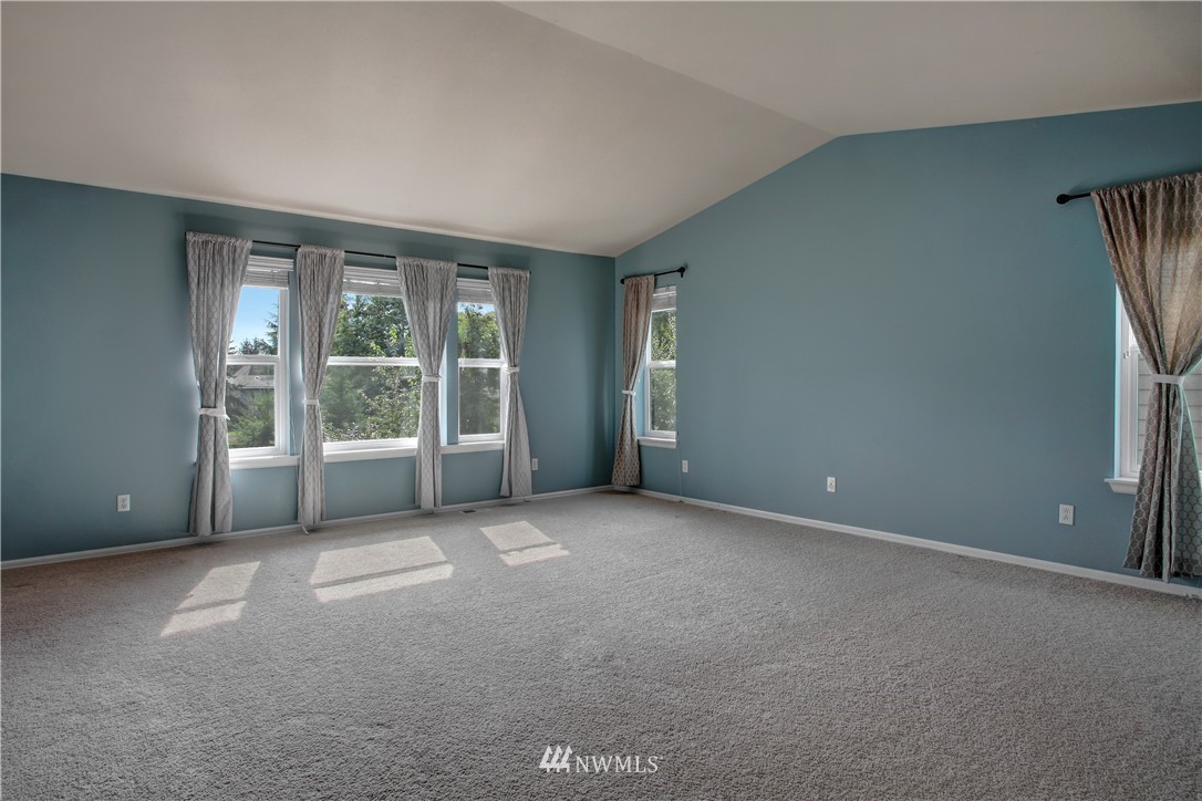 2513 Northeast 21st Street Renton, WA 98056 - Photo 11 of 21
