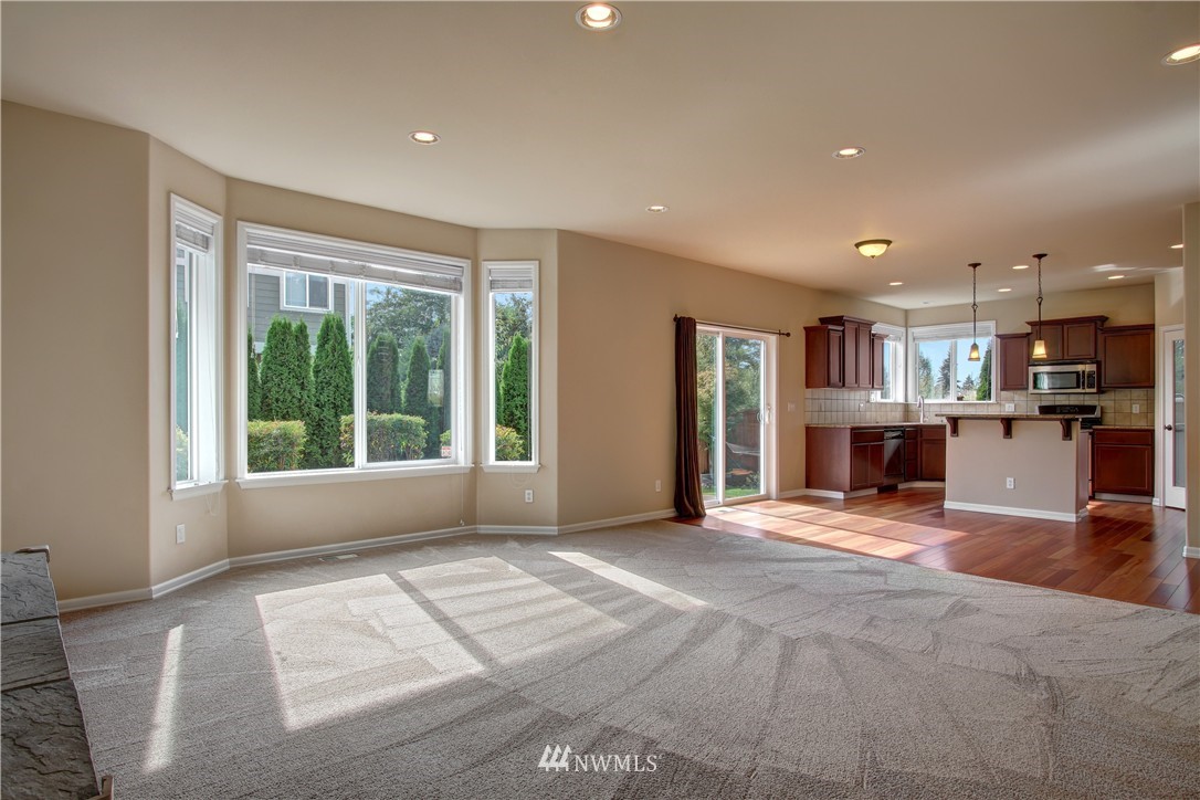 2513 Northeast 21st Street Renton, WA 98056 - Photo 6 of 21