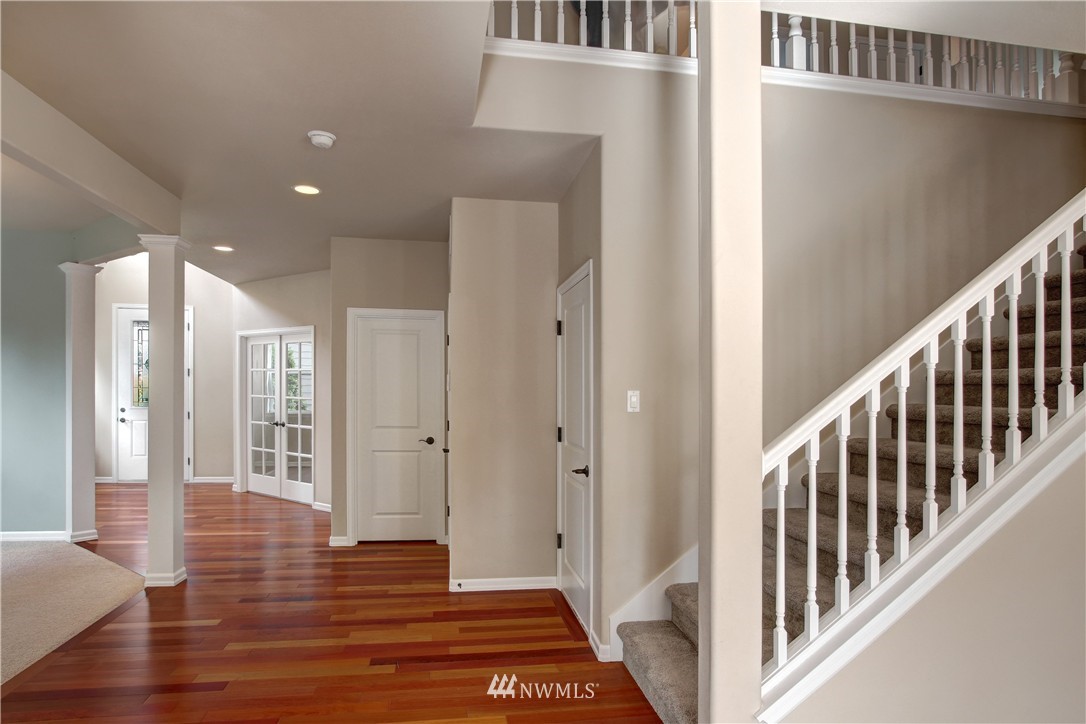 2513 Northeast 21st Street Renton, WA 98056 - Photo 10 of 21