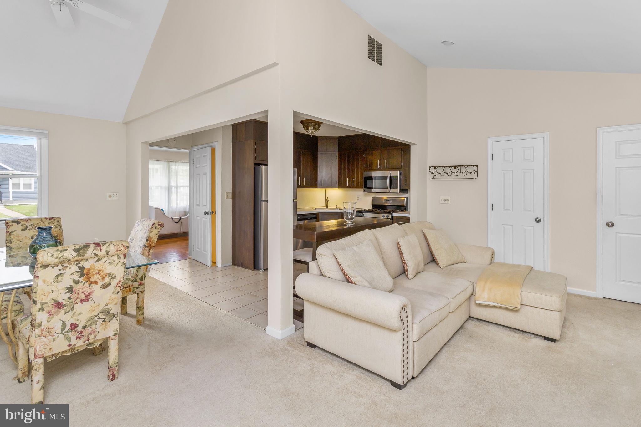 227 Jeremiah Avenue Hamilton, NJ 08610 - Photo 8 of 31 FAMILY ROOM