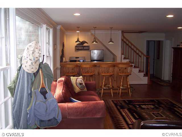 10449 Cherokee Road Richmond, VA 23235 - Photo 11 of 24 Other - Lower level den/family room with wet bar