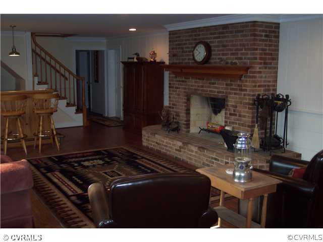 10449 Cherokee Road Richmond, VA 23235 - Photo 12 of 24 Other - Lower level den/family room with wet bar