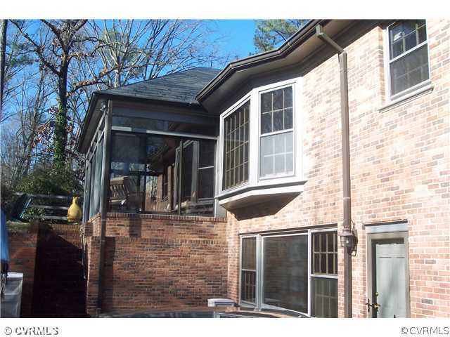 10449 Cherokee Road Richmond, VA 23235 - Photo 13 of 24 Exterior Back