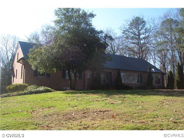 10449 Cherokee Road Richmond, VA 23235 - Photo 20 of 24 Exterior Front
