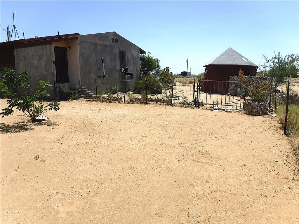 3745 Aguila Road Golden Valley, AZ 86413 - Photo 33 of 44 Yard