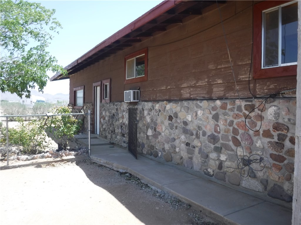 3745 Aguila Road Golden Valley, AZ 86413 - Photo 35 of 44 Side of Structure