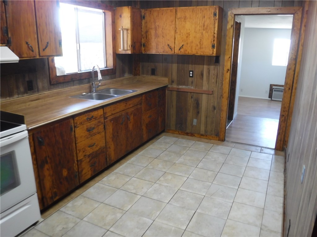 3745 Aguila Road Golden Valley, AZ 86413 - Photo 6 of 44 Kitchen