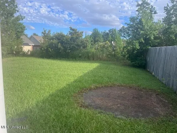 $1,395 | 14557 Indian Trails Circle, D'Iberville, MS 39540