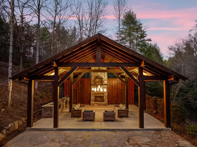 $3,300,000 | 450 Miracle Lane, Blue Ridge, GA 30513