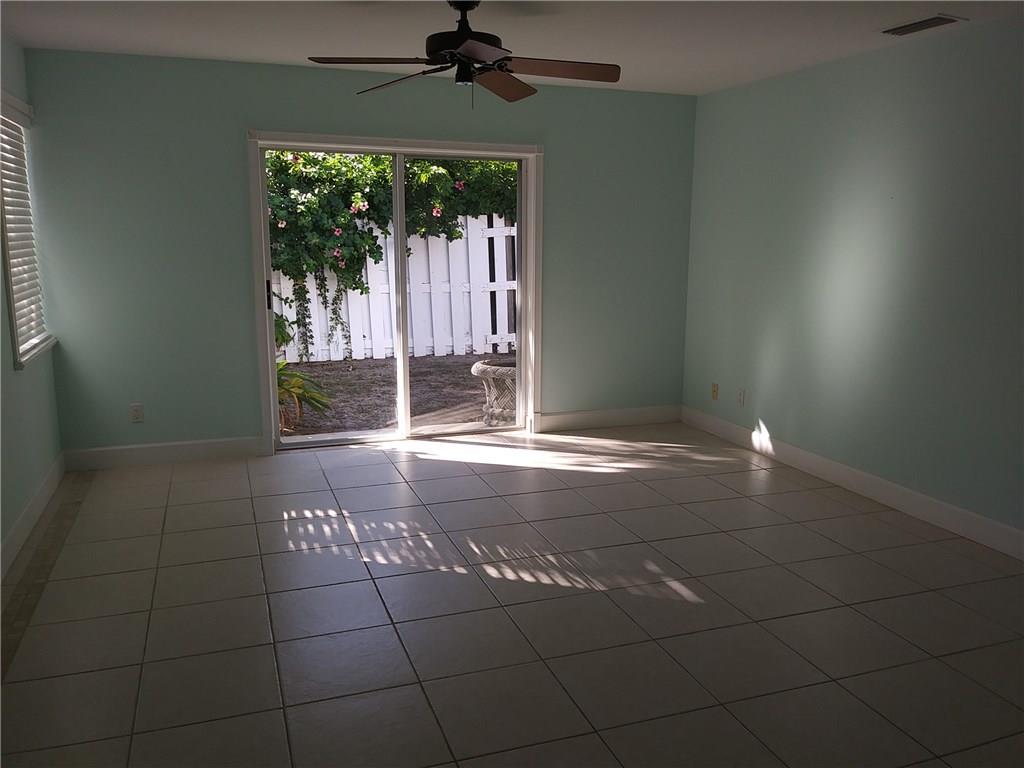 635 Holly Road Vero Beach, FL 32963 - Photo 9 of 17 Gallery Image 9