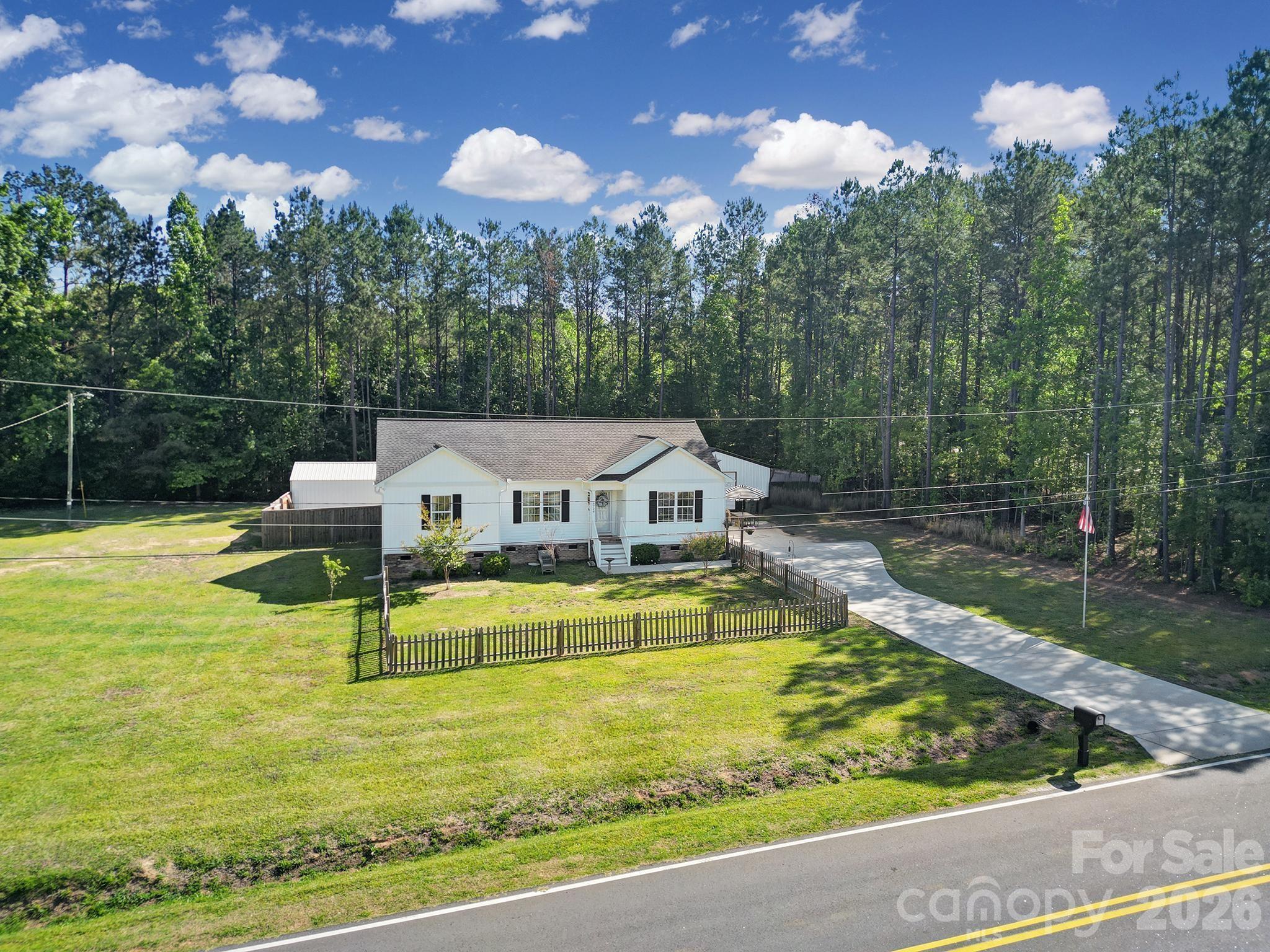 6724 State Rd S-29-555 Kershaw, SC 29067 - Photo 3 of 28