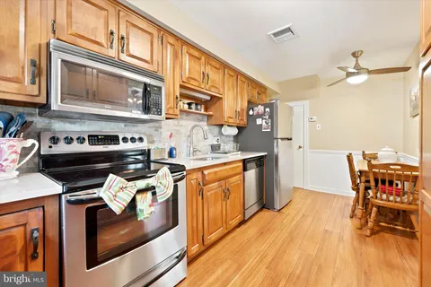 $439,000 | 736 Oakview Road, Ardmore, PA 19003