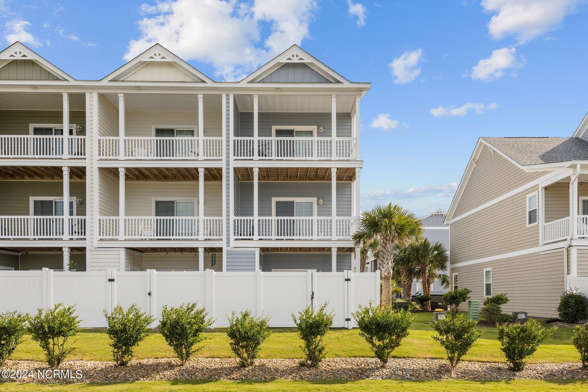 2800 West Fort Macon Road, Unit 51 Atlantic Beach, NC 28512 - Photo 34 of 43 37-web-or-mls-1S3A6626