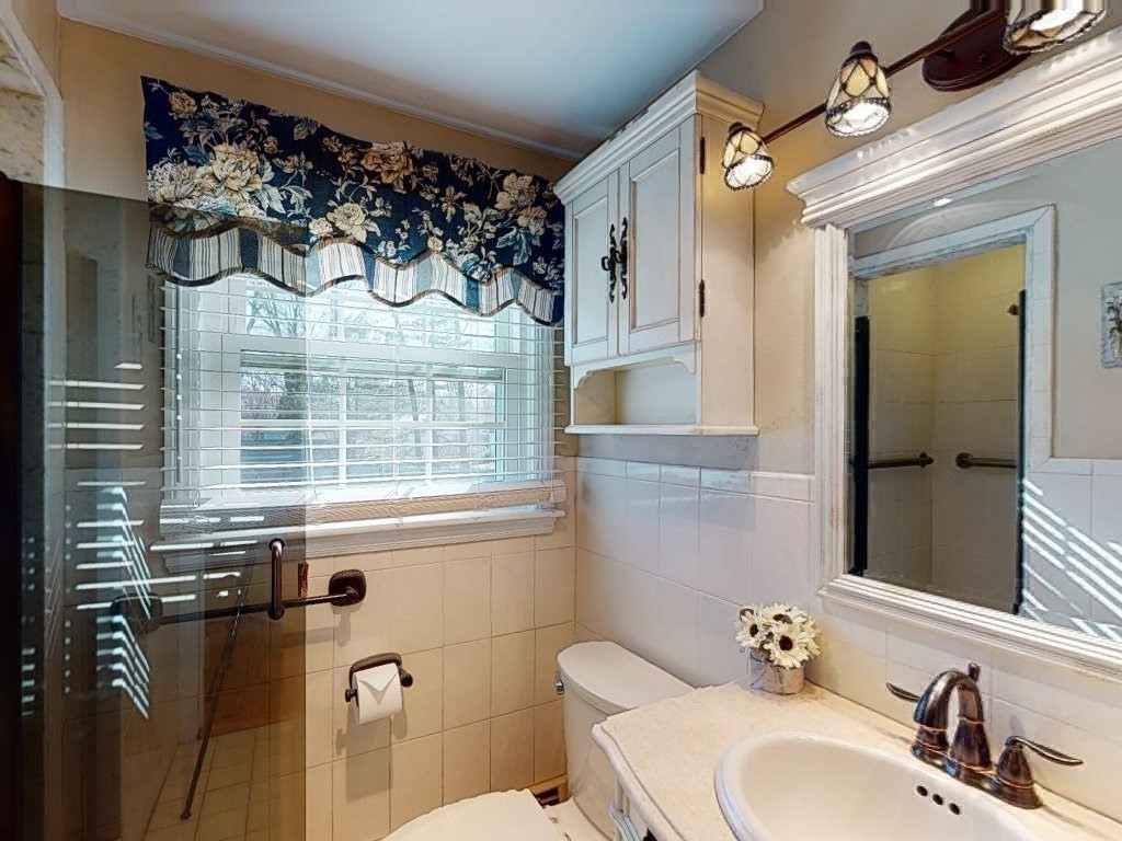 39 Daniel Road Braintree, MA 02184 - Photo 12 of 22 Gallery Image 12