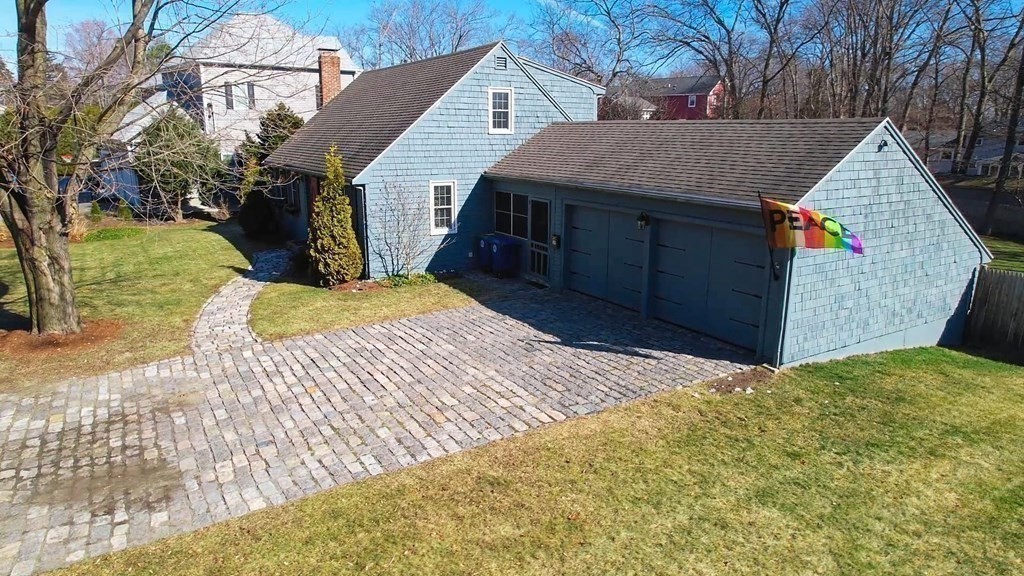 39 Daniel Road Braintree, MA 02184 - Photo 4 of 22 Gallery Image 4