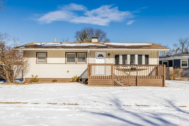 $215,000 | 83 Indianwood Drive, Thornton, IL 60476