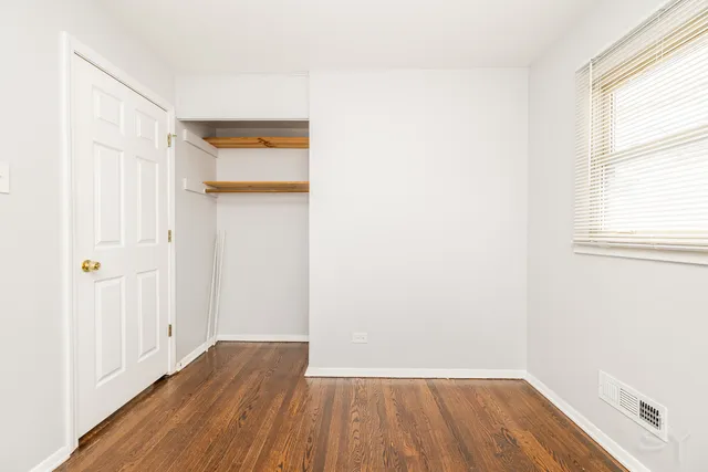 $215,000 | 83 Indianwood Drive, Thornton, IL 60476