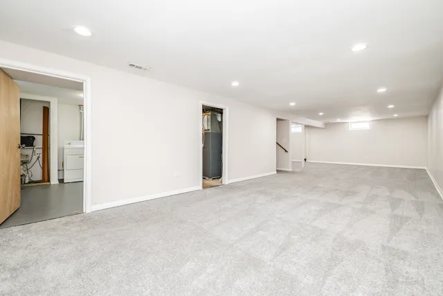 $215,000 | 83 Indianwood Drive, Thornton, IL 60476