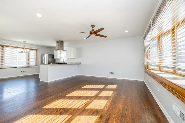 $215,000 | 83 Indianwood Drive, Thornton, IL 60476