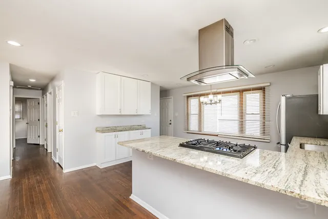 $215,000 | 83 Indianwood Drive, Thornton, IL 60476