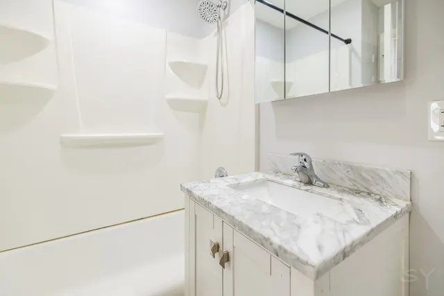 $215,000 | 83 Indianwood Drive, Thornton, IL 60476