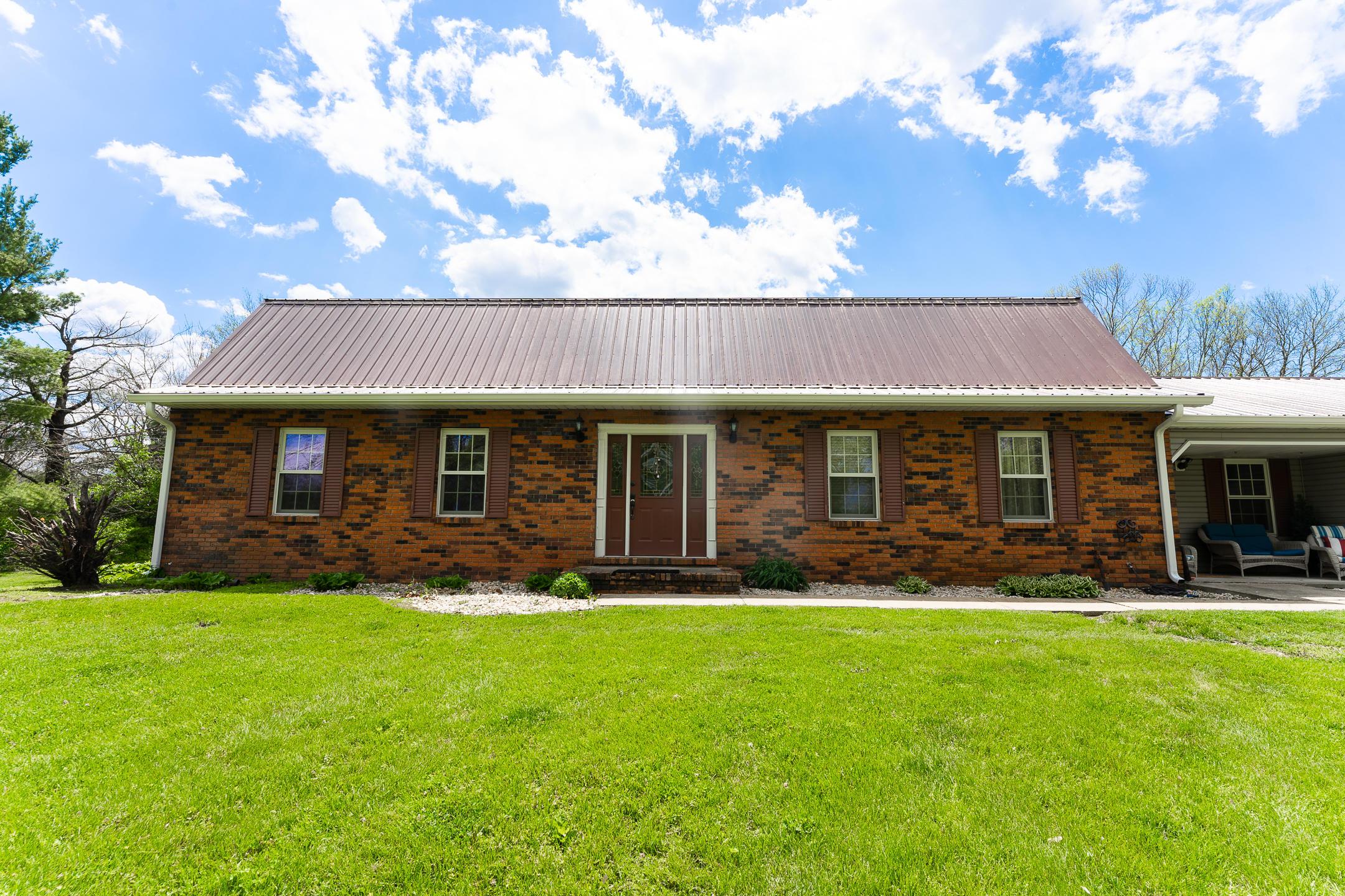 1002 Maple Grove Road Chillicothe, OH 45601 - Photo 2 of 35