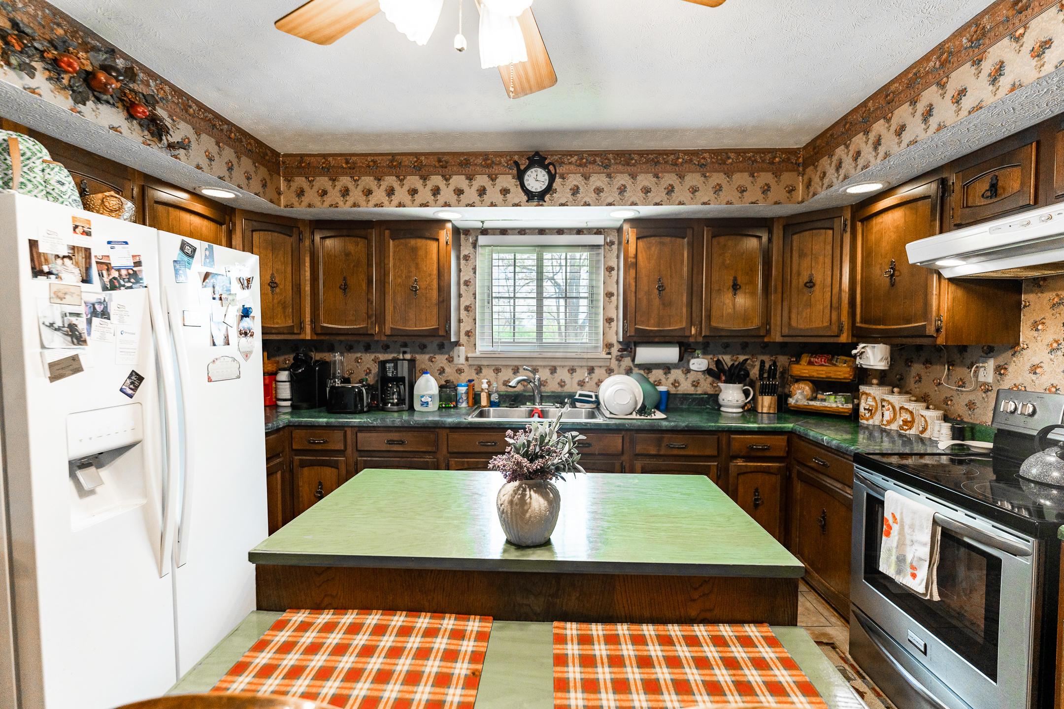 1002 Maple Grove Road Chillicothe, OH 45601 - Photo 10 of 35