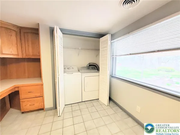 $2,200 | 4542 Lime Kiln Road, Orefield, PA 18069