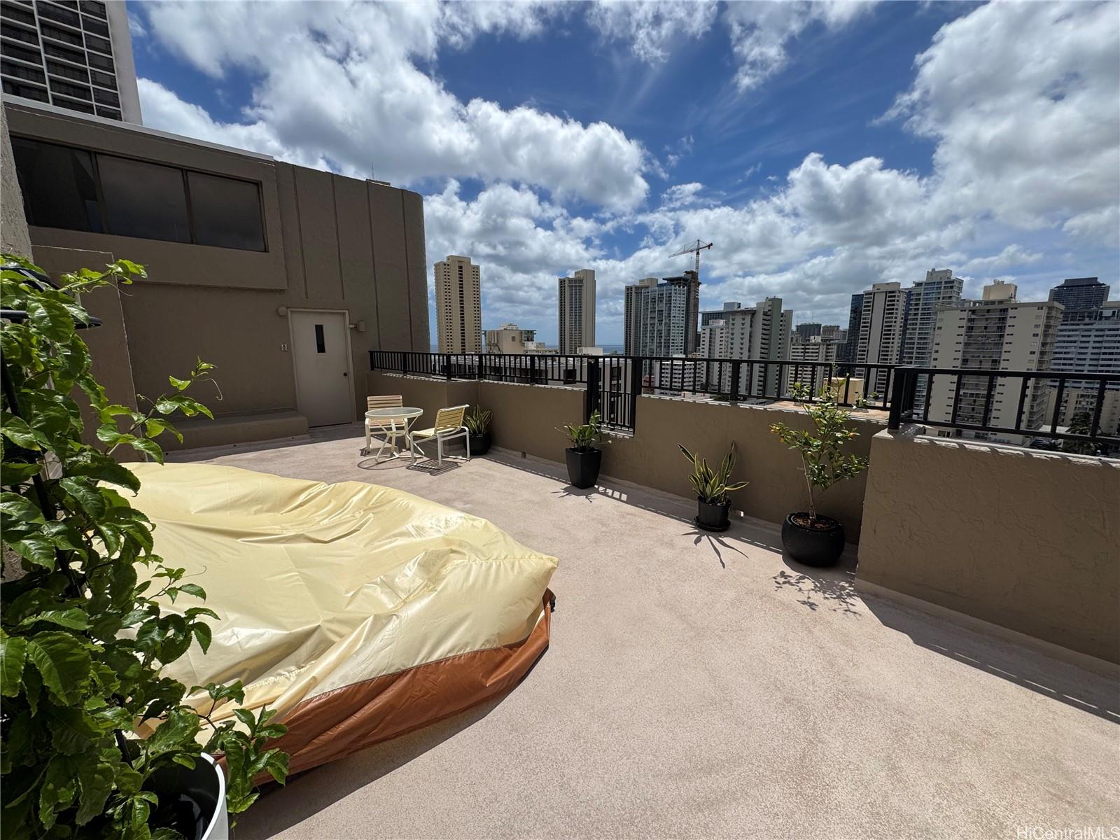 311 ʻŌhua Ave Unit 2  