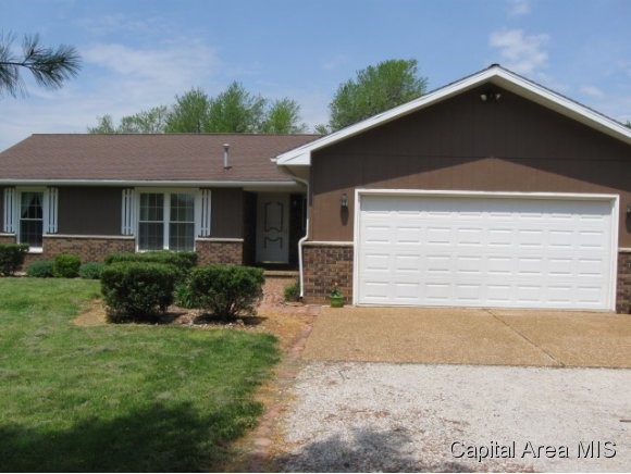 9325 Lost Spring Road Dawson, IL 62520 - Photo 1 of 17 Gallery Image 1