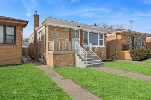 $289,900 | 8948 South Vincennes Avenue, Chicago, IL 60620