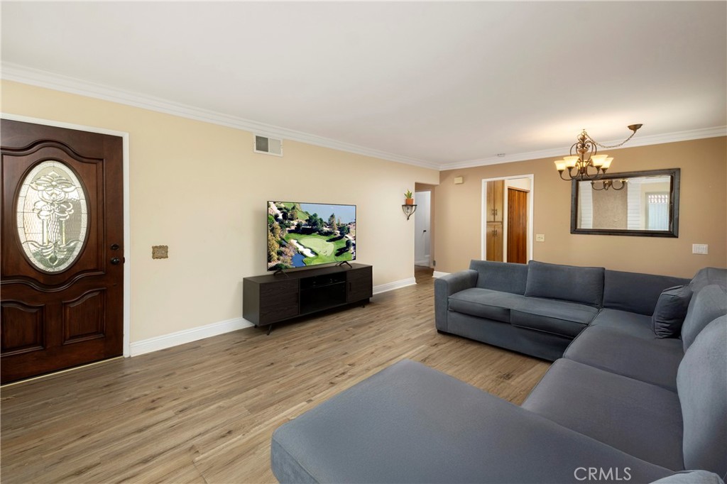 11265 Morgen Way Cypress, CA 90630 - Photo 3 of 15