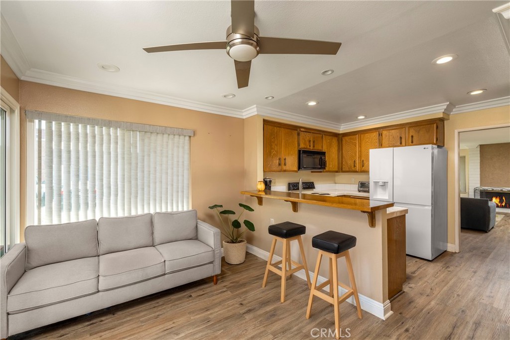 11265 Morgen Way Cypress, CA 90630 - Photo 4 of 15