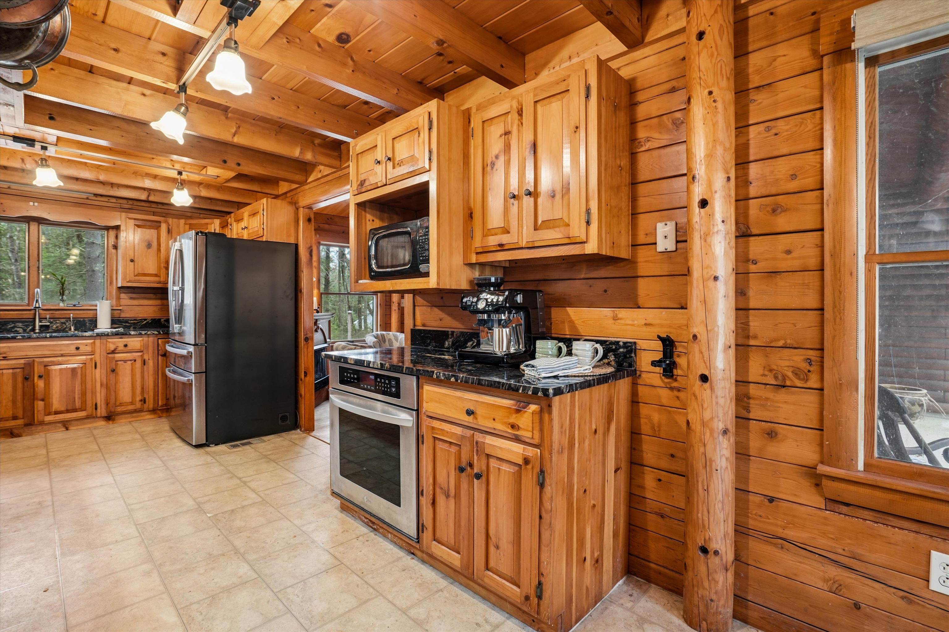 370 McCurdy Road New Boston, NH 03070 - Photo 14 of 44