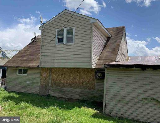 85 Wildflower Road Levittown, PA 19057 - Photo 2 of 6 Gallery Image 2
