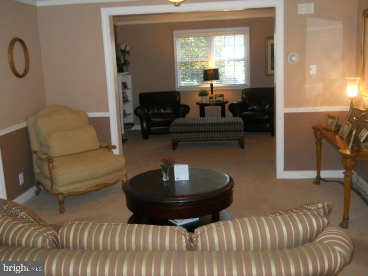 503 Willow Road Oreland, PA 19075 - Photo 2 of 16 Living Room