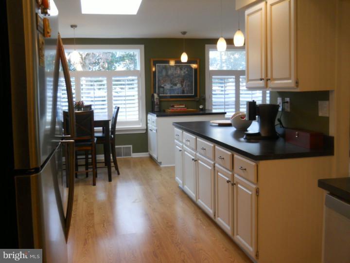 503 Willow Road Oreland, PA 19075 - Photo 11 of 16 Kitchen