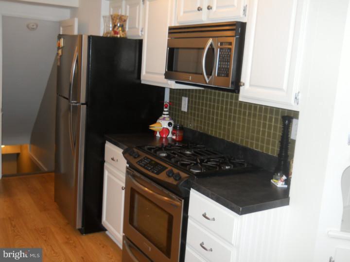 503 Willow Road Oreland, PA 19075 - Photo 4 of 16 Kitchen