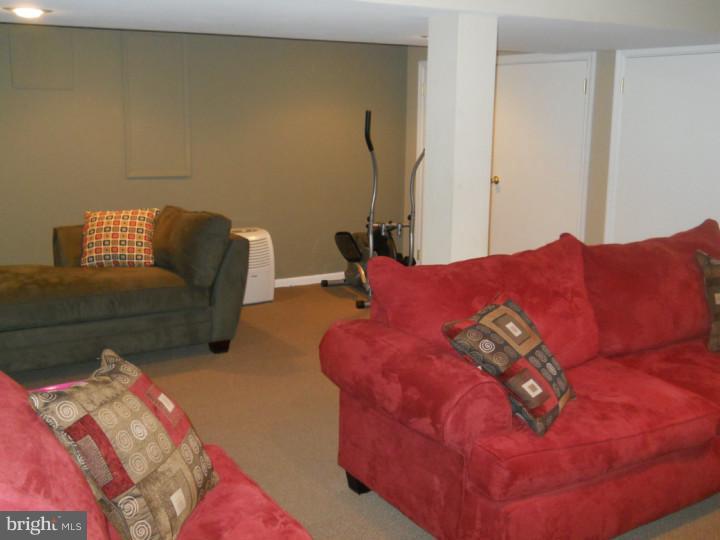 503 Willow Road Oreland, PA 19075 - Photo 9 of 16 Basement - Finished