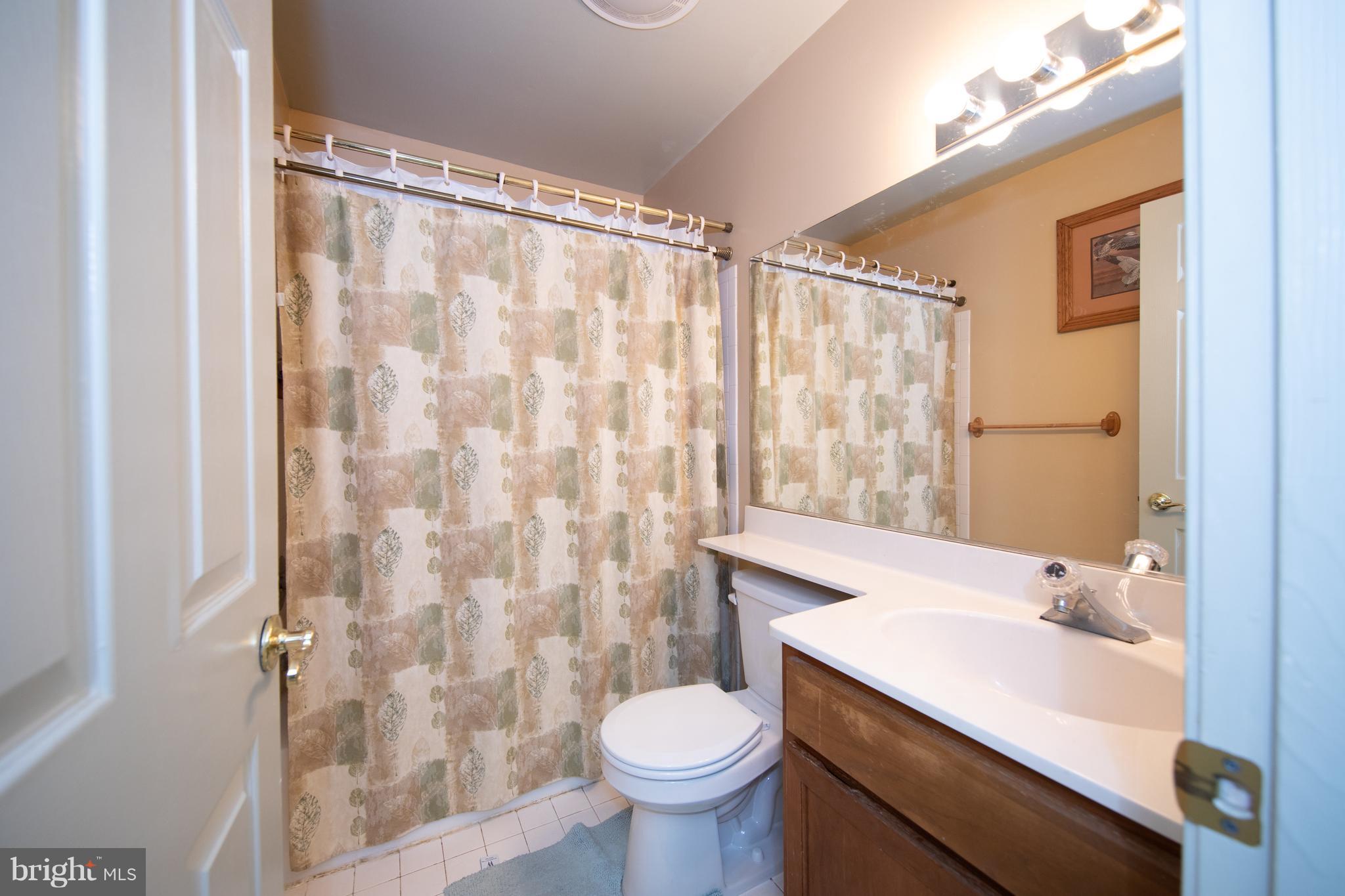 4100 Chardel Road, Unit 3A Baltimore, MD 21236 - Photo 11 of 17 Bath (Master)