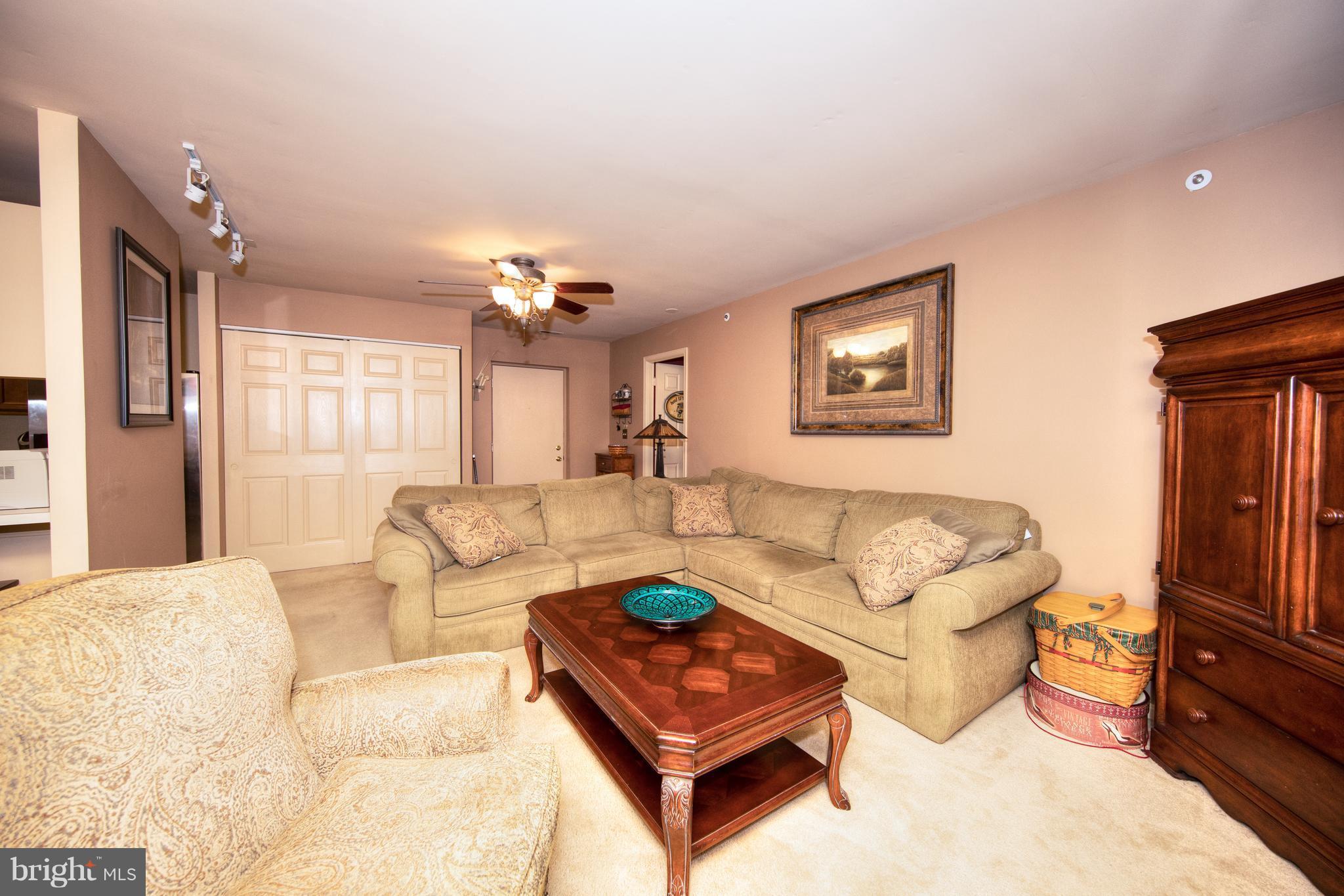 4100 Chardel Road, Unit 3A Baltimore, MD 21236 - Photo 4 of 17 Family Room